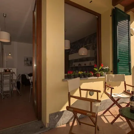 Monate Sleeps 3 Pool Διαμέρισμα Travedona
